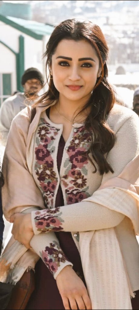 GE-3hxaWUAAS0l1?format=jpg&name=medium