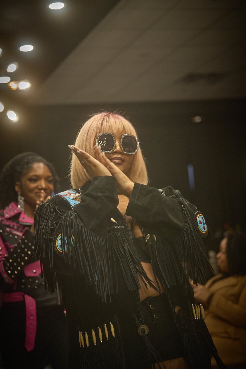 Nsw222's tweet image. a day in the life of … #ModelLIFE #Issawrap