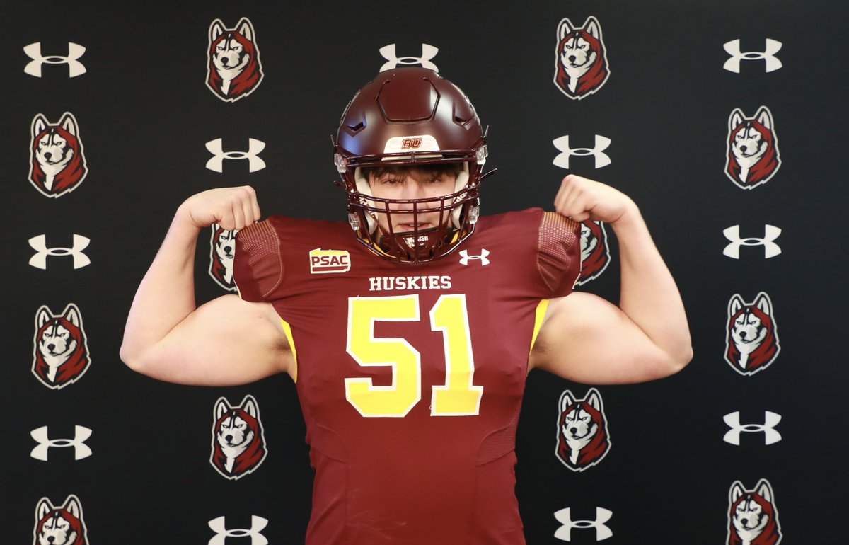 Very excited to be announcing my commitment to Bloomsburg University! <a href="/SheptockFrank/">Frank Sheptock</a> <a href="/MarkRoss2021/">Mark Ross</a> <a href="/CoachSPribble/">Stephen Pribble</a> <a href="/BloomUFootball/">Bloomsburg Football</a>