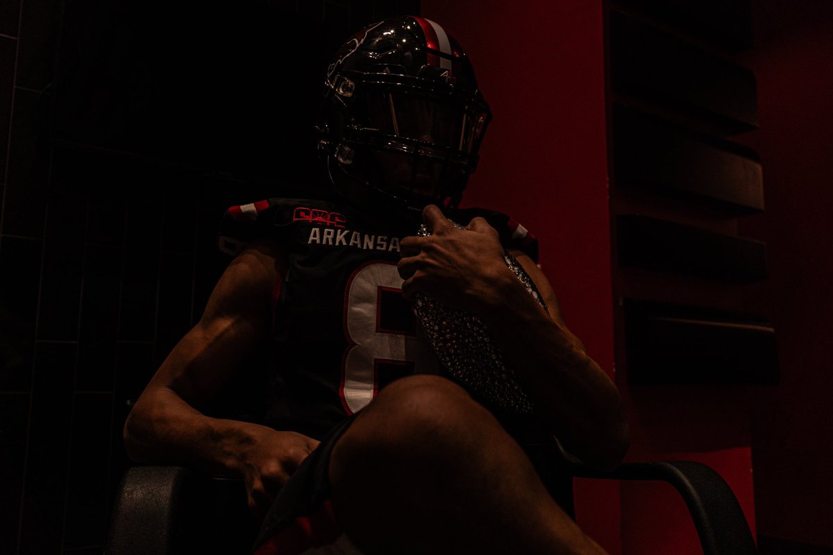 TJStarks6's tweet photo. Had a great visit yesterday with @AStateFB truly a great atmosphere @CoachDLett @robharley34 @CoachButchJones @ValleyViewFB @seanasu2000 @RM_BlazerVoice @ARPrepSports @AStateNation https://t.co/GAXlyD5Pcq