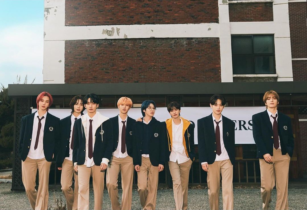 [EPEX NEWS]

Graduation Day
Concept Photo 1

Pre-release on February 5th, 6PM KST.

#EPEX_GraduationDay
#EPEX1stFullAlbum #EPEX