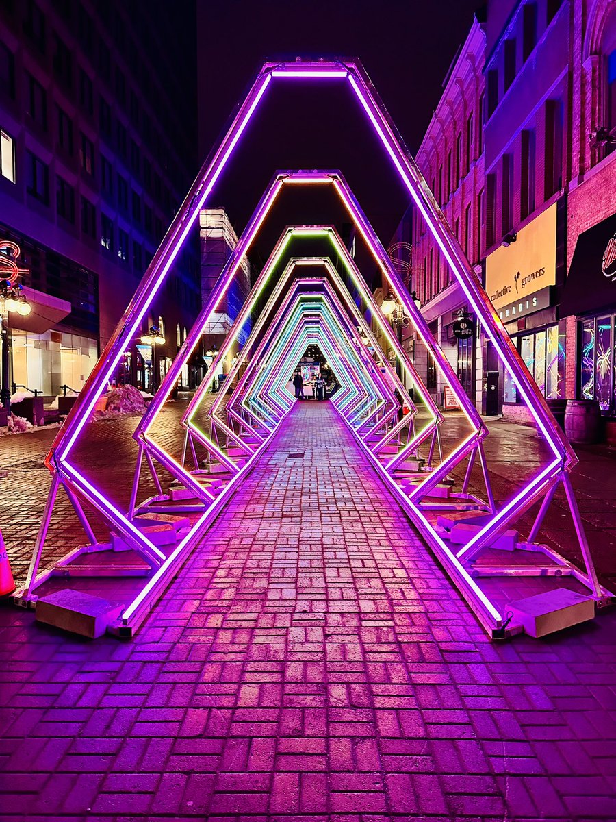 So Sparks Street is looking a whole lot more awesome for #winterlude as I spotted some fun stuff getting setup on my walk back home. 

I may have to pause my #ottbike commute at some point this week to try out the funky teeter-totters!