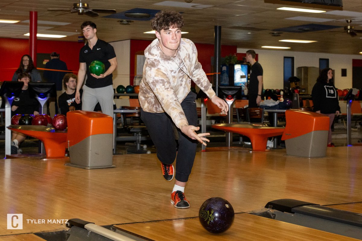 DailyCollegian's tweet photo. Strike 🎳 https://t.co/Mn4xrgC5bO