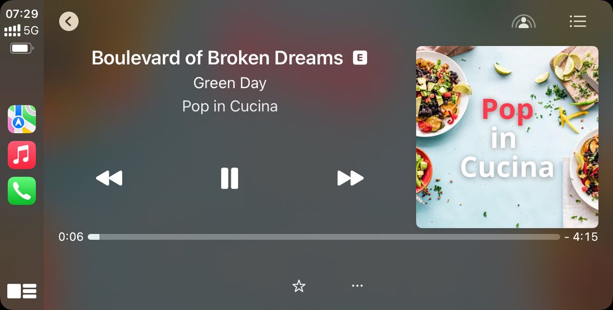 When you’ve impeccably executed the 47 layers of your entremet and start feeling confident that you’re about to pour a perfect flawless unbubbled unrippled glossy shiny mirror glazing. #OpenWindows