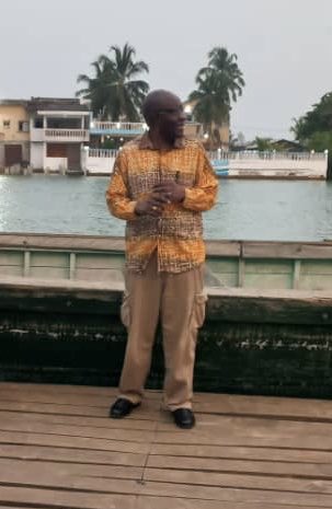 ChrisFomunyoh's tweet photo. #AFCON #CAN2023 here we come, we too😅. So, I quit #Abidjan after #Nigeria vs #Cameroon (abi!) to the rural town of #Assinie from whence, with 35 ⁦@ndicotedivoire⁩ colleagues on a staff retreat, we’ll watch #Senegal vs #Côted’Ivoire tonight. Let the best #Africans win❣️ https://t.co/w6A1pkSk6L