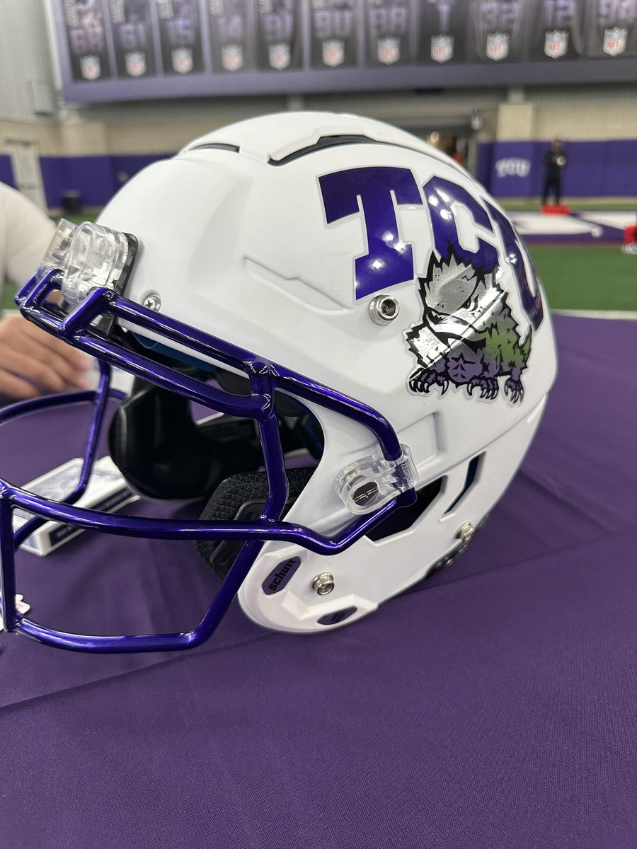 Jovan Sparkman (@sparkman_jovan) on Twitter photo Thank you for having me 🙏🏽<a href="/TCUFootball/">TCU Football</a> <a href="/TCUrecruits/">Santa Frog</a> <a href="/RLC550/">Coach Carraway, M.EdL.</a> <a href="/BrewerHSFB/">Brewer Football</a> Thank you for having me 🙏🏽<a href="/TCUFootball/">TCU Football</a> <a href="/TCUrecruits/">Santa Frog</a> <a href="/RLC550/">Coach Carraway, M.EdL.</a> <a href="/BrewerHSFB/">Brewer Football</a>
