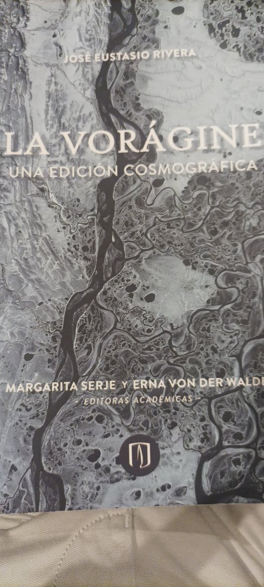 A proposito de los 100 años de la Vorágine. Maravillosa.
Un impactante inicio: "Antes que me hubiera apasionado por mujer alguna, jugué mi corazón al azar y me lo ganó la Violencia"
Dejo este hilo sobre un trabajo que llevo un tiempo haciendo sobre literatura y el agüita.