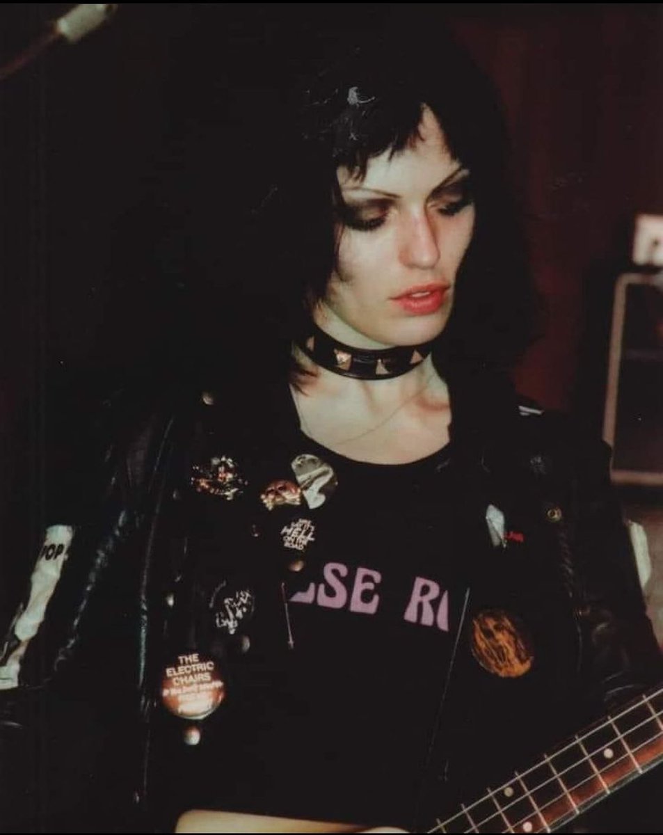 #GayeAdvert
#TheAdverts