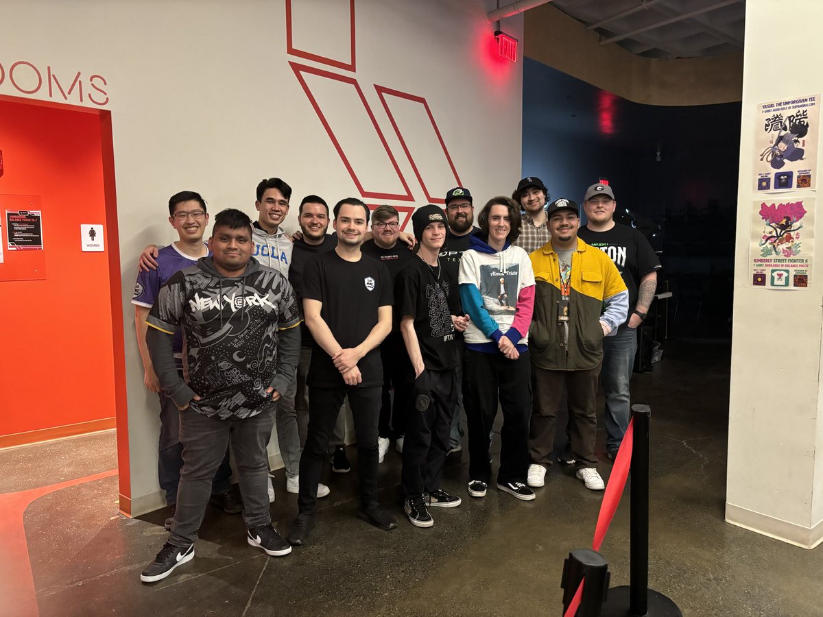 CoDRecLeague's tweet photo. Another successful event weekend ✅

Thank you to @balancepatch for hosting our Boston LAN, @BostonBreach for an amazing event, and congrats to @TorontoUltra on a dominate win! https://t.co/bOOvjzGD4o