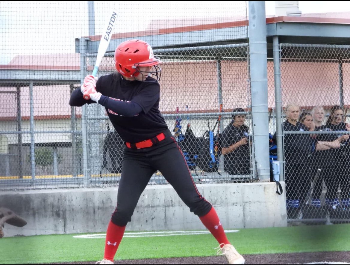ig_plocheck's tweet photo. You WON’T find anybody that works harder than this girl right here. She will surprise whoever gets ahold of this one. Been looked over for her size, but will compete and out hustle anybody you put up against her. 
Ps. Did I mention she’s partly a genius.
Mia Lopez- 2024 OF RH https://t.co/fHfbMIJzvt