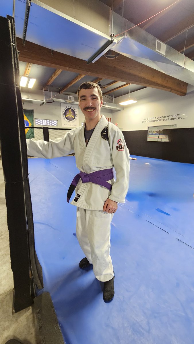 back at Jiu-jitsu!

-

#CerebralPalsy #JiuJitsu #purplebelt #bjj #cerebralpalsyawareness