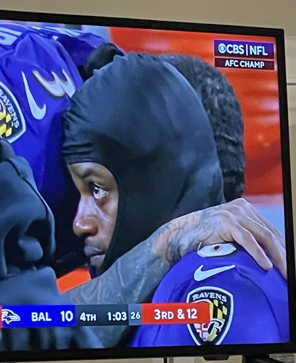 d_trainwontstop's tweet photo. OBJ: “I thought you was the MVP?!”
Lamar: “I am!”
OBJ: “Then why TF Taylor Swift Swagg Surfing in Baltimore?!” https://t.co/edzozHeYrv
