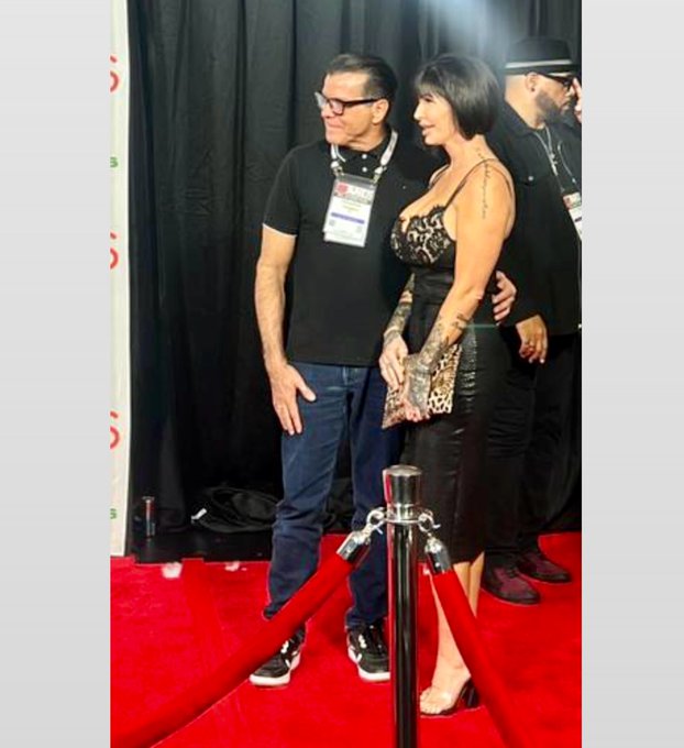 AVN RED CARPET ✨ This is a journey I have PROUDLY walked alone in. Self represented. Self booked. Self<a href="/tag/imback"class="tags"><span>#imback</span></a>