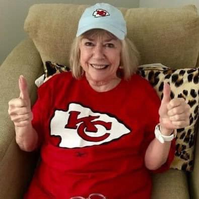 KG_Chief's tweet photo. My mom was a huge @chiefs fan. She would have loved tonight, as she loved the last three AFC Championship wins. She's been gone three months now, and I can't celebrate a Chiefs win without thinking of her.
#ChiefsKingdom https://t.co/X1kiCXWXBR