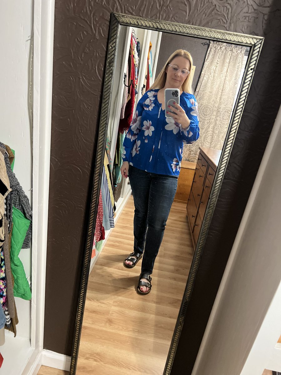 Day 1 of restarting the #75hardstylechallenge.  So life happens and I missed a few days of the challenge.
#styleinspiration #styleblogger #over40fashion #over30fashion #styleinspo
#fashionblogger #secondhandstyle #thriftstyle #secondhandclothes #zerowastestyle