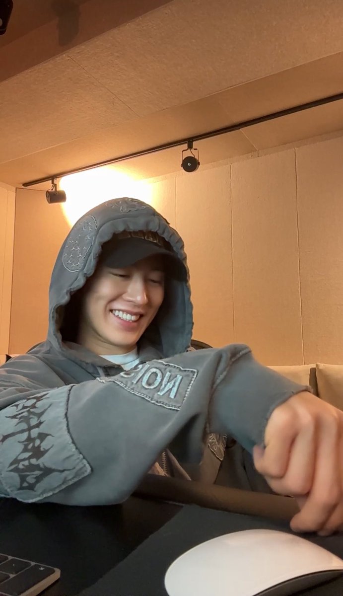 hanbin archive tweet media