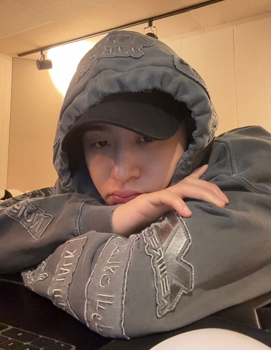 hanbin archive tweet media