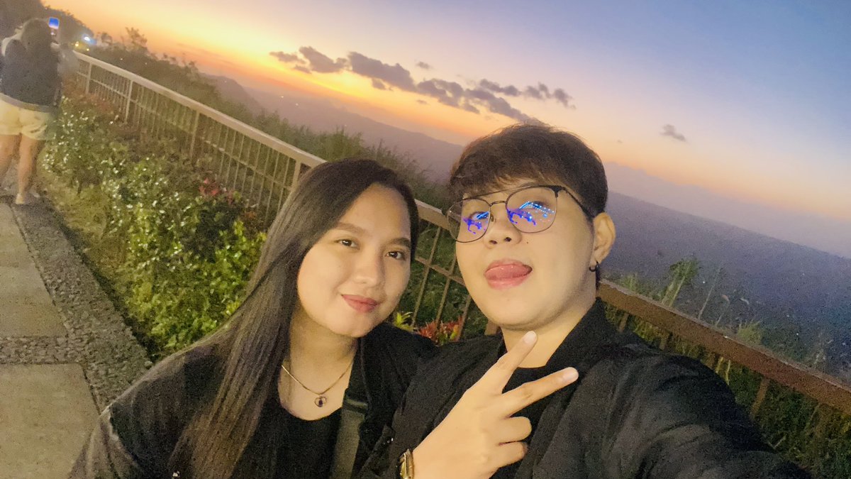 timyey's tweet photo. 🎡🛵❤️ Skyranch Tagaytay https://t.co/nltYzlRltW