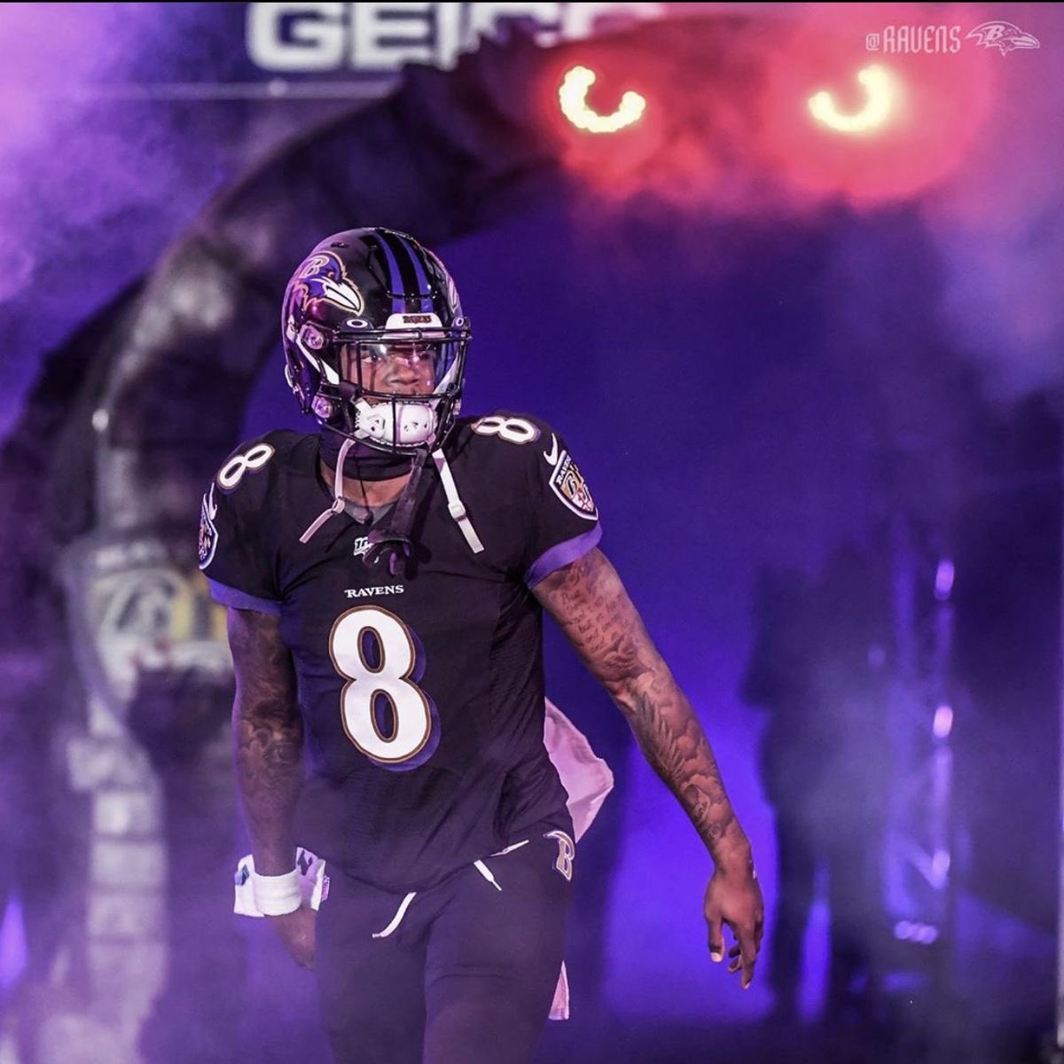 Ruchenx's tweet photo. @Lj_era8 i love you bro.

Ravens Flock loves you!!!

My MVP https://t.co/fiPxV78hAr
