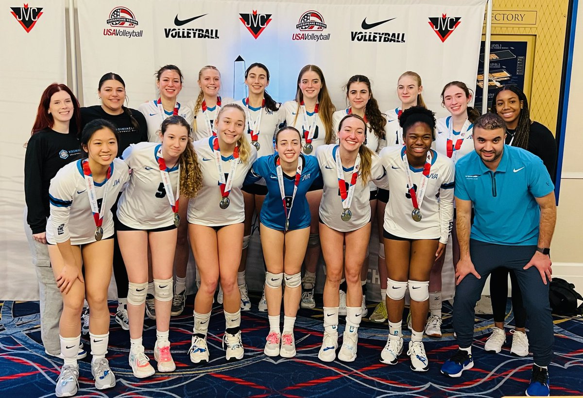 Another 1st place win🥇 in 17s Open Gold. We competed at Chesapeake Showdown for our second tournament of the season. So proud and thankful to be apart of this team… we are elite 💙