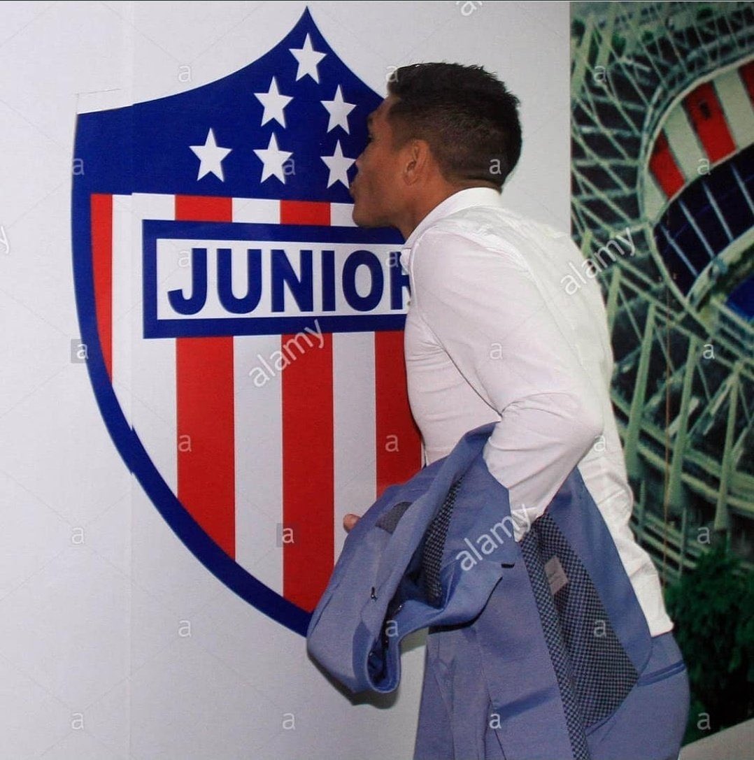 CuellarFacts___'s tweet image. Leal como un beso de mamá.