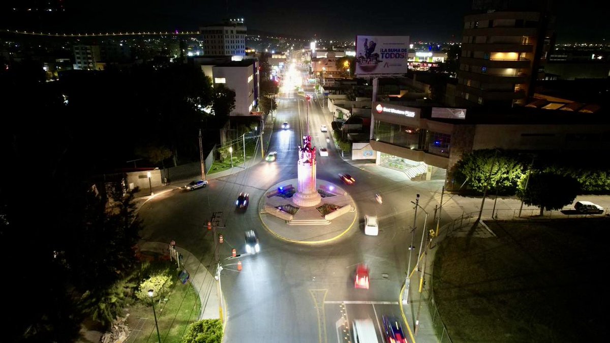 #Irapuato se pone cada vez más bonito🍓

Con la restauración e iluminación de nuestros monumentos queremos que las y los irapuatenses se sientan orgullosos de los espacios que nos dan identidad❤️

¿Ya reconociste los puntos que hemos intervenido? ¡Disfrútalos!👏🏻 

#CiudadEscénica