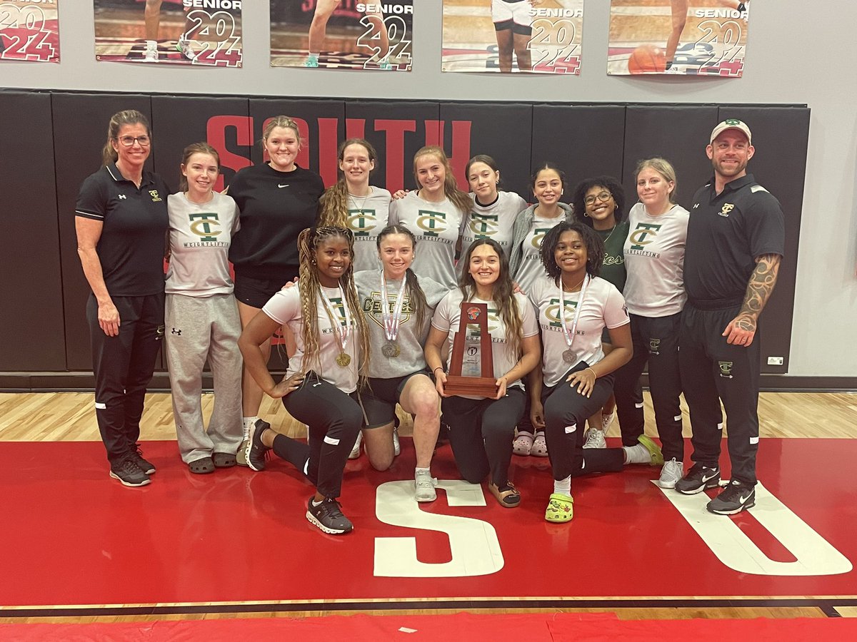 Windermere Wildfire - Kaylor (@wildfire18u) on Twitter photo 7 WiFi girls weightlifting for their HS! 1st girls team in history of their HS & they come away district runner up CHAMPS! TRAINING like CHAMPS to play like CHAMPS! Proud of ALL our ladies for the work they put in…💪🏽🔥🥎 <a href="/dpcsoftball24/">Dakota Cobb</a> <a href="/Tania092405/">Tania Romero</a> <a href="/EmmaSimms2025/">Emma Simms 2025</a> <a href="/KaylorEmma/">Emma Kaylor</a> 7 WiFi girls weightlifting for their HS! 1st girls team in history of their HS & they come away district runner up CHAMPS! TRAINING like CHAMPS to play like CHAMPS! Proud of ALL our ladies for the work they put in…💪🏽🔥🥎 <a href="/dpcsoftball24/">Dakota Cobb</a> <a href="/Tania092405/">Tania Romero</a> <a href="/EmmaSimms2025/">Emma Simms 2025</a> <a href="/KaylorEmma/">Emma Kaylor</a>