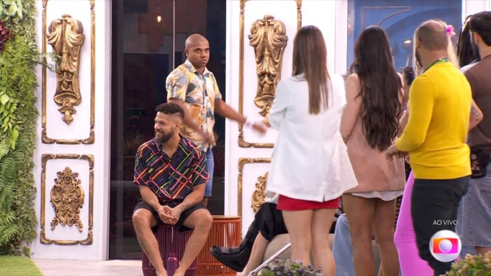 africanize_'s tweet photo. Davi é muito forte, psicologicamente falando. 

Qualquer um ficaria abatido percebendo que quase NINGUÉM estava torcendo por ele, e que quase ninguém comemorou sua volta. #BBB24 https://t.co/wJPBPNH4Vm