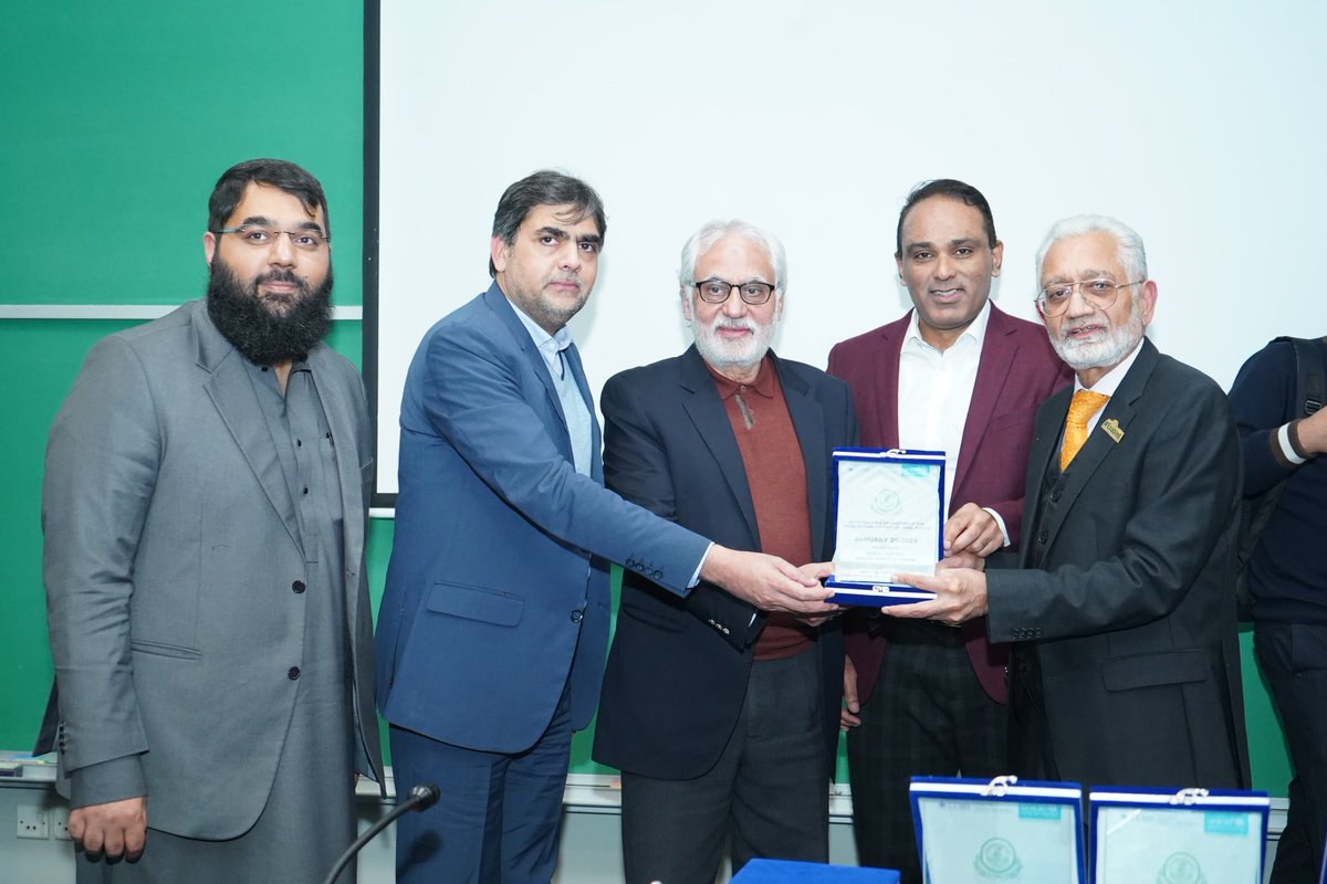social_punjab's tweet photo. Provincial Minister Social Welfare Punjab Prof. Dr. Javed Akram graced the consultative session on policy draft as a chief guest. The Minister along with Secretary SWD, Director General Social Welfare &amp; Bait-ul-Maal and Ameen Bait-ul-Maal Punjab (Continued)
@jakramaimc @CS_Punjab https://t.co/gFipTbD22v