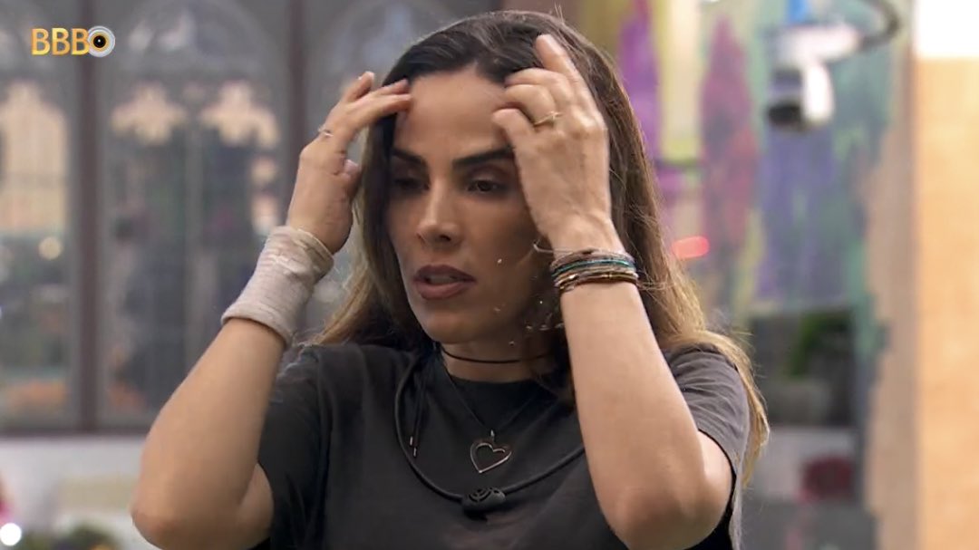 Dantinhas's tweet photo. Wanessa sobre Davi: "Eu posso sair pelo que estou falando, porque eu cravei o jogo. Não tem outra pessoa que tem que sair que não seja ele. Ele é perigoso. Gente que mente me dá uma coisa. Gente que é mentirosa e manipuladora me dá um negócio. Se eu sair e falarem que eu e tô errada, eu sei o que estou vendo e não estou errada. Tenho certeza que pessoas que viveram situações parecidas vão enxergar isso. Tenho cer-te-za! Se é motivo pra ele sair, não sei. Para mim, é motivo de votar e não ficar perto! Não tem honestidade, não tem veracidade... É pisar em ovos e não saber com quem eu estou lidando. Uma pessoa que vou ficar intimidada de falar uma coisa porque ele pode gritar... Tem várias coisas que não quero!" #BBB24