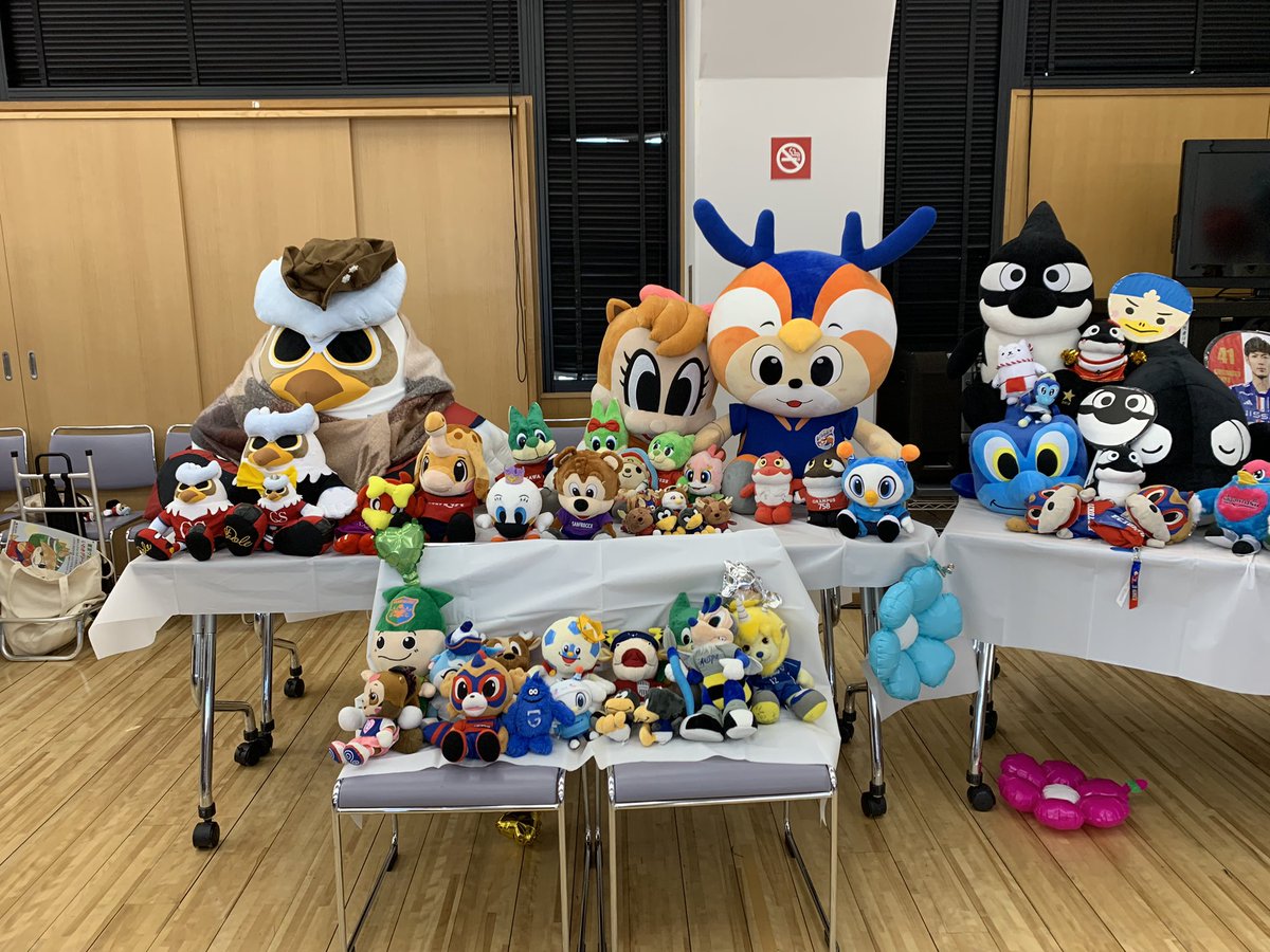 撮りきれないくらいたくさんいます😆 #Jリーグマスコットぬいぐるみお茶会