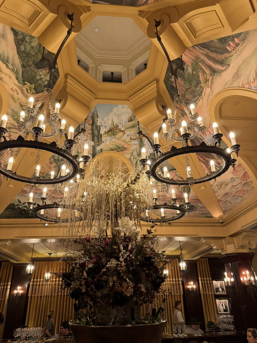 ericthomaschu's tweet image. It’s been a while since having a meal at Carthay Circle Restaurant. Still a great experience. We both had their signature pork chop. It was excellent. And received perfect service from CMs Ernest and Eric. 

#Disneyland #CastComplement