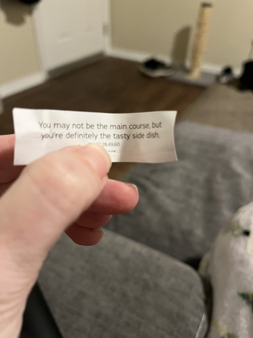 Wtf kind of fortune is this? https://t.co/DfoB8Tr4o1