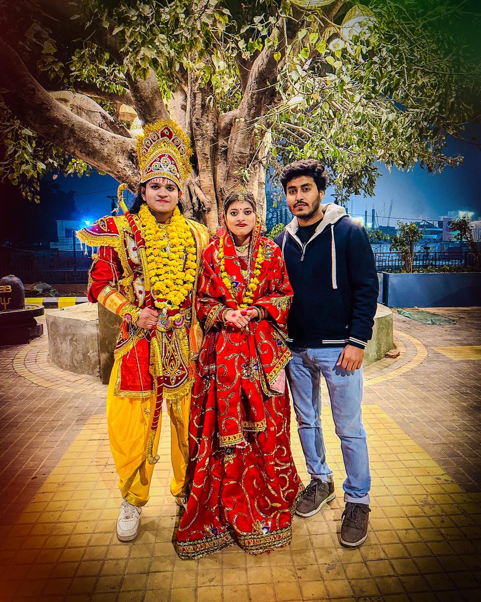 harshit10745's tweet photo. “SIYA RANI KA ATAL SUHAG RAHE” 
Song Out Now on KUSUM VERMA CULTURE DIDI ( YouTube Channel ) . 

Do Watch &amp; Show Some Love 🧡 JAI SHREE RAM 🚩

@kusumverma_  @srijan6200_  

#jaishreeram #jaisiyaram #explore #foryou #fyp #shrirambhajan #shriram #ayodhyarammandir🚩 https://t.co/1kGQ9GELZo