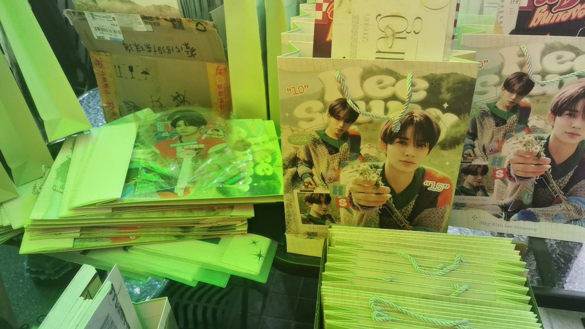 Macau Cheering Distribution Location at Broadway Food Street G031-032