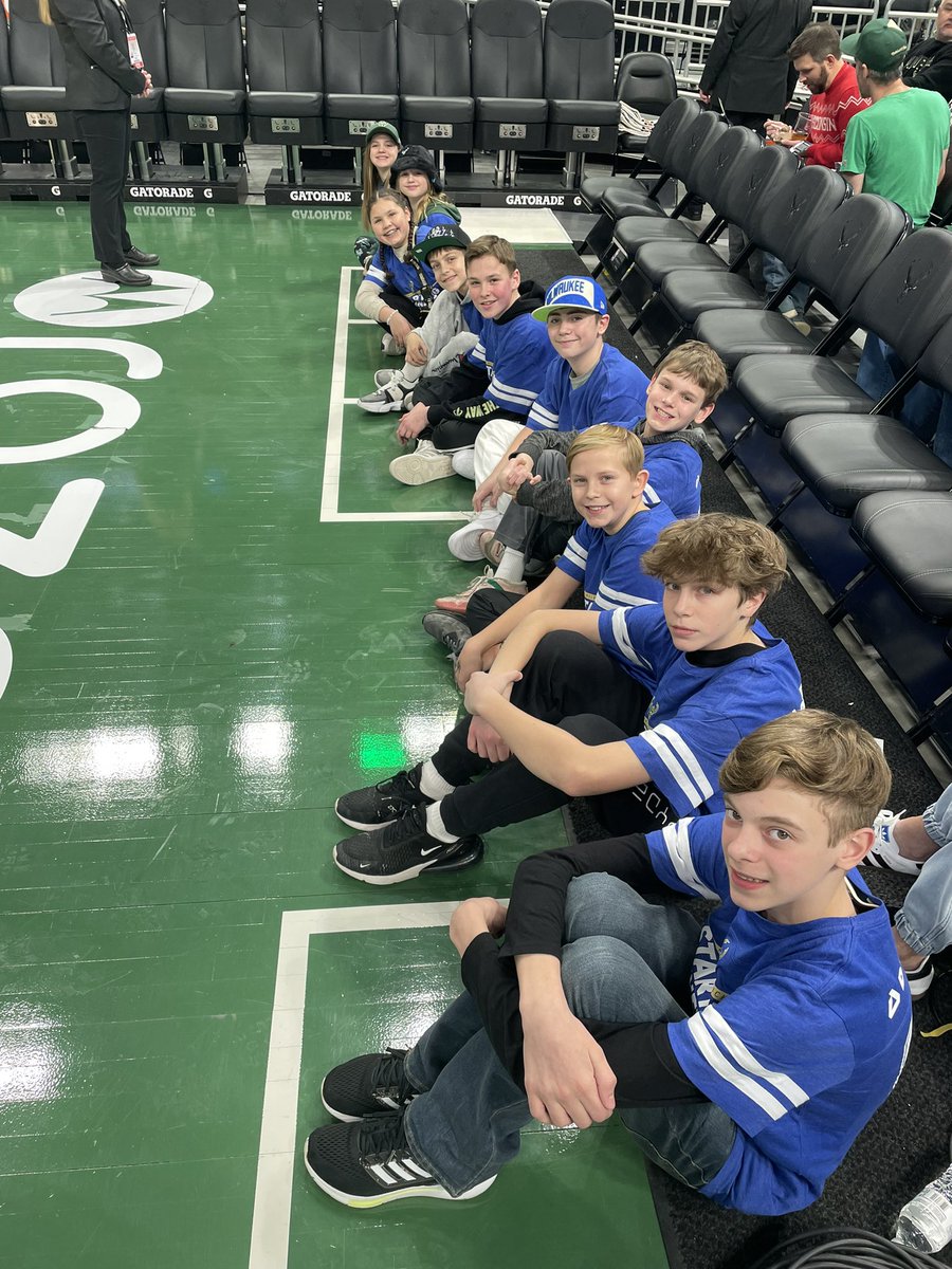 mseavert's tweet photo. Thank you to the Milwaukee @Bucks who rolled out the red carpet to us for our annual WMS PBIS Night at the Bucks game.  Slapping hands w/ players for starting lineups, watching pre-game warm-ups, and cutting the nets down all for kids with MVP or VIP behavior status. #WhitnALLin https://t.co/LdreRp33Sp