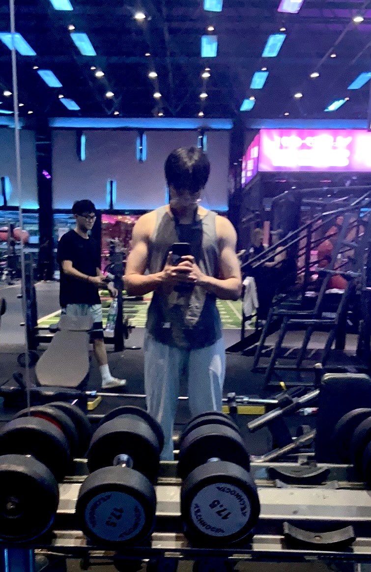 没人喜欢 那只有继续努力锻炼