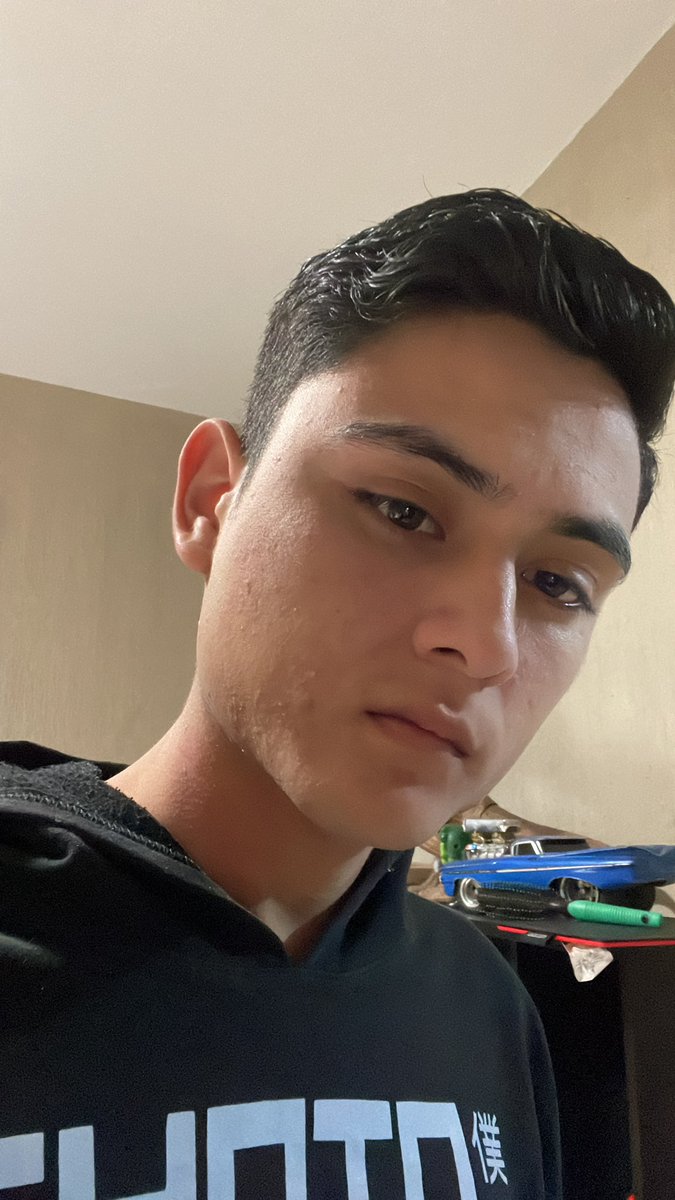 AraizaGeff's tweet photo. Feo si 🥵 https://t.co/aX8T1nsuxl