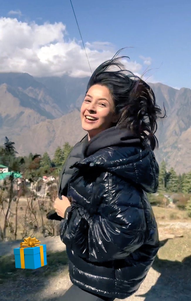 Happy Birthday <a href="/ishehnaaz_gill/">Shehnaaz Gill</a>
🥳🥳 God bless You 👍
#HBDShehnaazGill