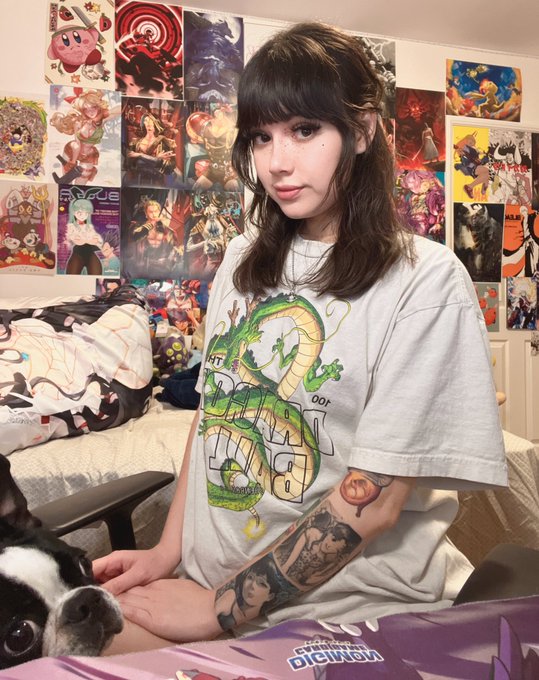 hi mtv welcome to my crib https://t.co/kz0ZI0KxdJ