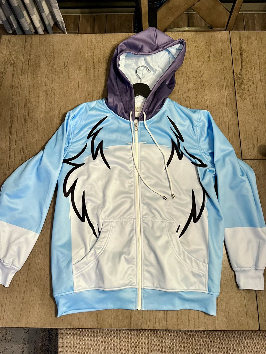 BriarCollie's tweet image. 🚨-Raffle!-🚨
With the blessing of the creator, here goes! 

✨Brand New Large Bluey Hoodie absolutely FREE✨
I will pay the shipping. Just want someone to enjoy it ❤️

To enter:
-Follow
-Retweet
-OPTIONAL tell me your fav Bluey character 🐶

Winner randomly drawn Feb 2nd 9pm EST