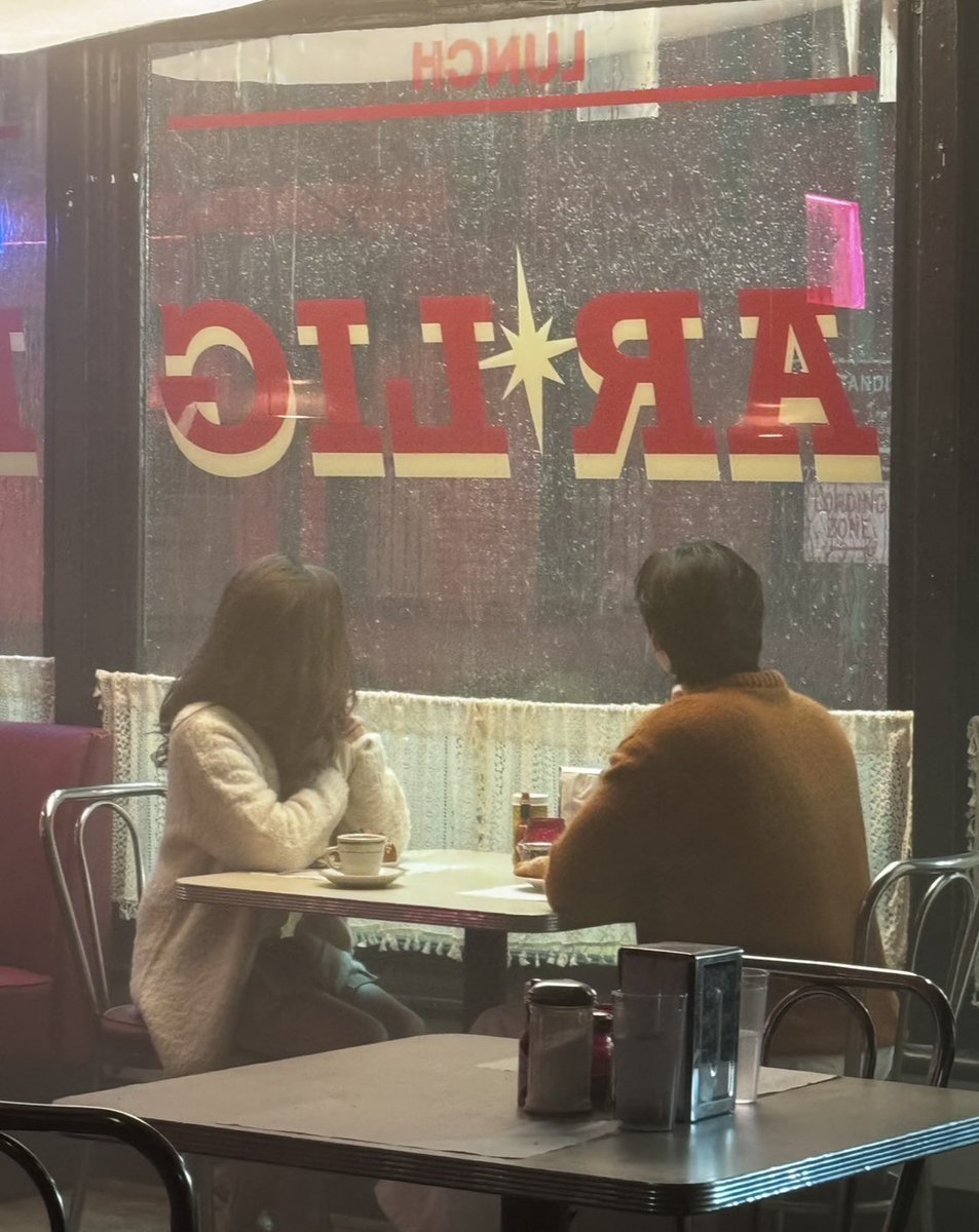 gogumamacaron's tweet photo. 엘ㅇㅔ이에서 우연찮ㄱ ㅔ 차은우 봄••••••
찍기 졈 그래서 뒷통수만 찌것는ㄷ ㅐ ㅊㅏ으누 마즘 https://t.co/zbSnmDmw0L