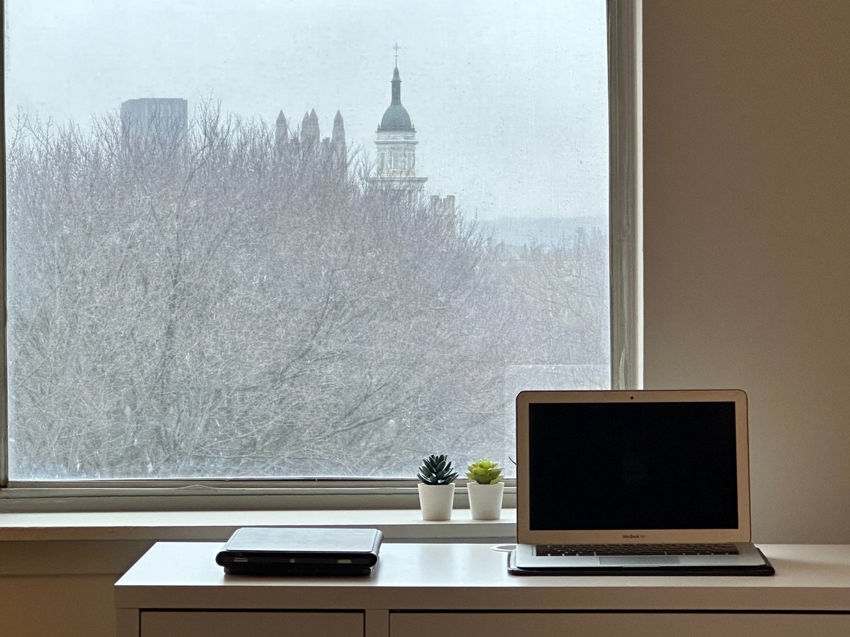 🛬 Moving to NEW HAVEN (pt.01)
I can see Yale science hill's building from my apartment #postdoclife