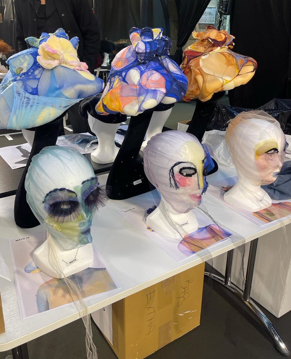 thesoftestaura's tweet photo. details behind the maison margiela artisanal 2024 collection (thread) https://t.co/1dQVh6YmuN