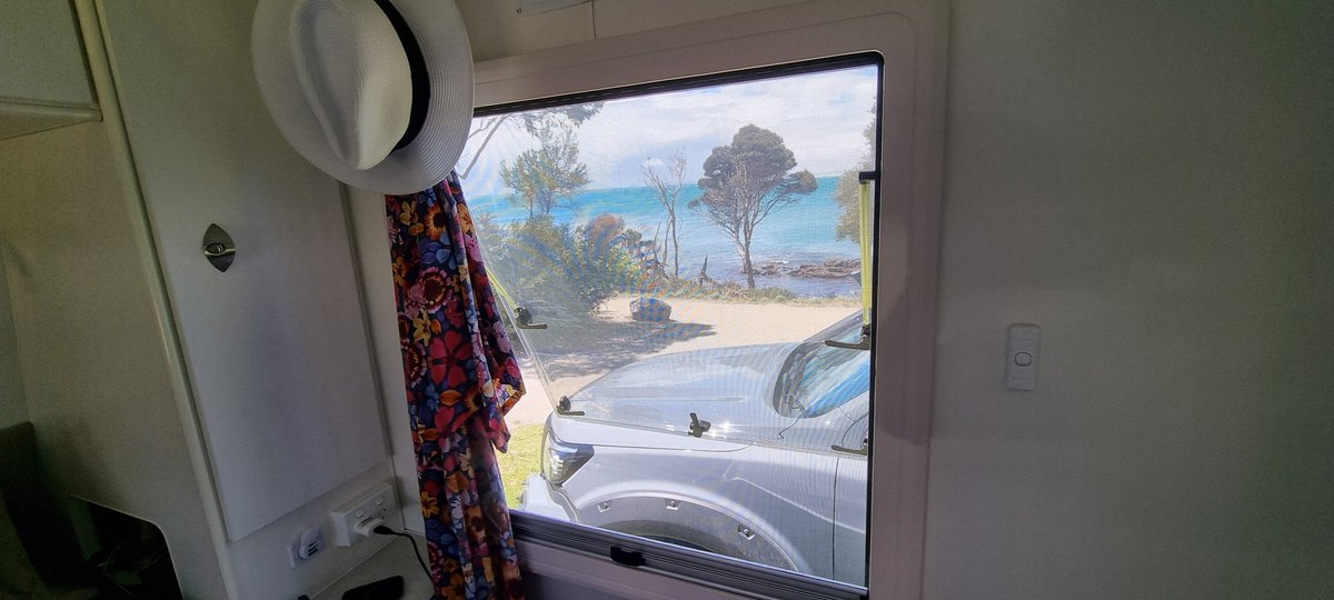 JMcK2018's tweet photo. We've arrived & set up in Bridport, Tasmania...lovely, lovely spotπβ€οΈ
Love the fact that we can just open the fridge & lunch is ready in 5mins π
#viewfrommyvan
#viewfrommywindow
#lifeontheroad
#Imhere! https://t.co/d5XPpIoynX