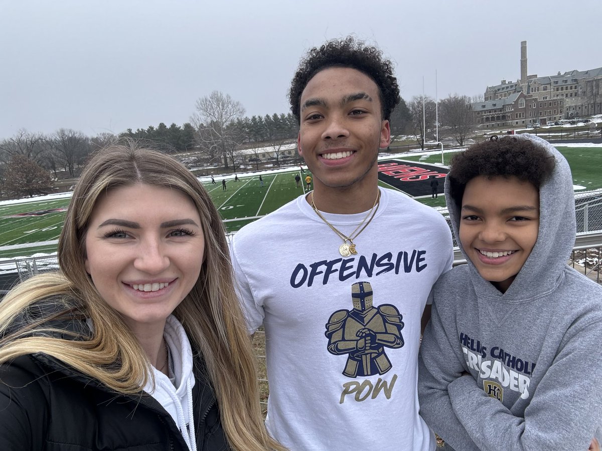 𝑀𝐴𝑆𝑂𝑁 𝐹𝑅𝐸𝑁𝐶𝐻 tweet media