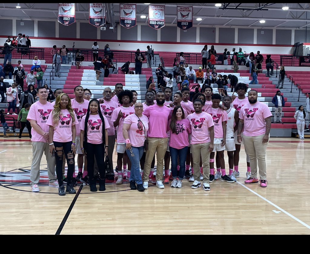 RedhawkMBB's tweet photo. RedHawks Win!
56-46 vs AC Flora
Tonight stats don’t matter. We didn’t play for name on front of jerseys we played for the names and meaning on the back of our shirts and more. We appreciate you 💖
#FaEverStrong #FightForKnight
#TheBrotherhood ❤️🖤💖 https://t.co/cV3kyqKfGu