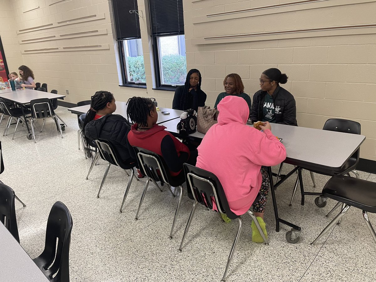 This week the varsity girls basketball team visited Cross Roads Intermediate for our Lunch Buddy initiative. The girls use this time to mentor 6th grade students to help build self-esteem, positive behaviors, and a safe place to discuss everyday pre-teen issues.