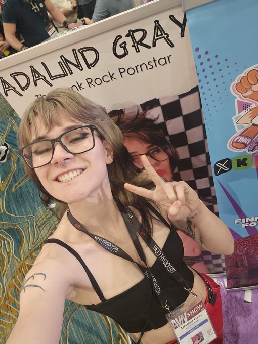 I MADE IT OUT ALIVE Back at @ReaLifeTripleX until 8🥳 https://t.co/xtudvFNA2Q<a class="tags" target="_blank" title="On Twitter" href="/?out=eyJ0eXAiOiJKV1QiLCJhbGciOiJIUzUxMiJ9.eyJpYXQiOjE3MjI1NjIwNTQsImlzcyI6InR3cG9ybnN0YXJzLmNvbSIsIm5iZiI6MTcyMjU2MjA1NCwiZXhwIjoxNzU0MDk4MDU0LCJyZWRpcmVjdF91cmwiOiJodHRwczovL3R3aXR0ZXIuY29tL1JlYUxpZmVUcmlwbGVYIn0.7vxP_28kJeuw_27Zkg0jWbEbhVHkty0YblpkqxI_bR8RlUTO9HxoeZDraRXhij2ZbJt9zWk8MQvjqbCwTxkPHw">@ReaLifeTripleX</a><a href="/tag/mvsales"class="tags"><span>#mvsales</span></a>
