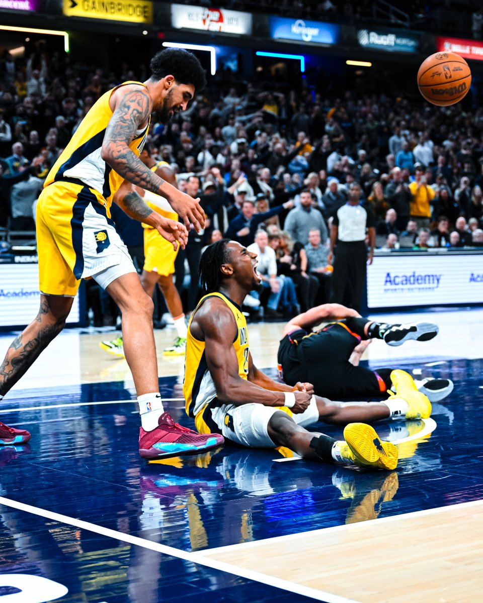 Pacers's tweet photo. tonight was HYPE 🗣️ https://t.co/0Vy1d3GFpP